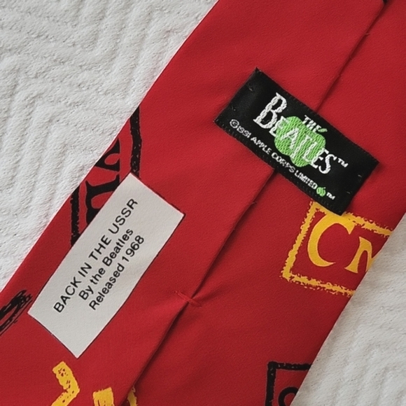 The Beatles Back in the USSR Silk Tie - Picture 5 of 7